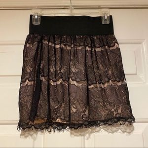 Lace skirt
